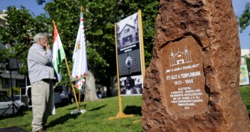 Emlékkő-avatás a Reiner Frigyes parkban