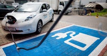Elektromos töltőállomás nyílt Zuglóban