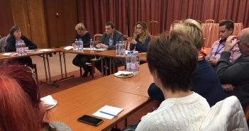 Több segítséget adnának az időseknek