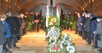 Elbúcsúztatták a zuglói bajnokot