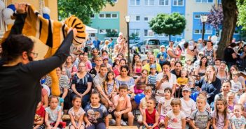Programkavalkád a Cserepesház jóvoltából