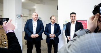 Üzembe helyezték az első kézfertőtlenítő készüléket