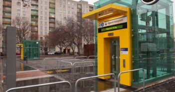 Pöttyöd utcai metróállaomás lift