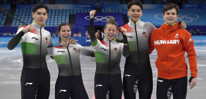 Olimpiai bronzérmes gyorskorcsolya vegyesváltó portré