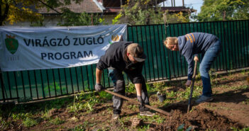 Egy-két óra kertészkedés egy-két évvel hosszabb életet jelent kertészkedés illusztráció