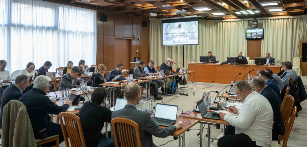 Bevezetik az időskorúak tavaszi támogatását